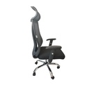 SILLA GERENCIAL CON SOPORTE LUMBAR EVEREST MALLA NEGRA BRAZOS GRAGUABLES