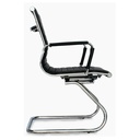 SILLA INTERLOCUTORA POLONIA / ESTRUCTURA CROMO / ASIENTO Y ESPALDA TAPIZADO EN CUERO SINTETICO NEGRO